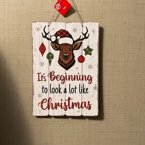 Charming Holiday Wall Sign with Reindeer and Ornaments